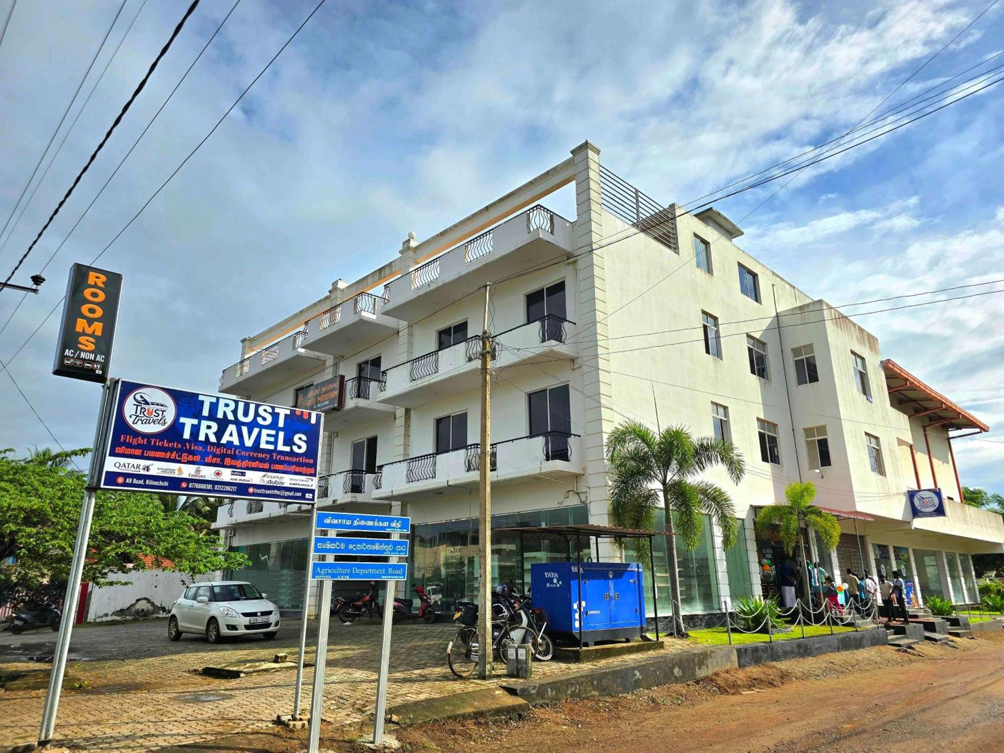 Hotel Marutham Kilinochchi Екстер'єр фото
